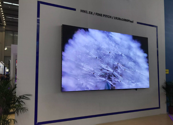 室内 P1.875 SMD LED スクリーン 3840Hz リフレッシュレート ダイ 鋳型 アルミニウム 480X480 レンタル LED