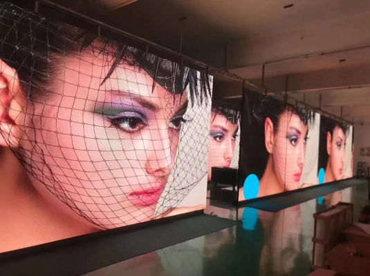 P6.67屋外のフル カラーのLED表示RGB SMD3535明るさ1800MCD/M2 IP65