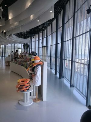 HDフルカラービデオ広告LEDスクリーン G3.91-7.82 室内窓ガラス透明LEDディスプレイ