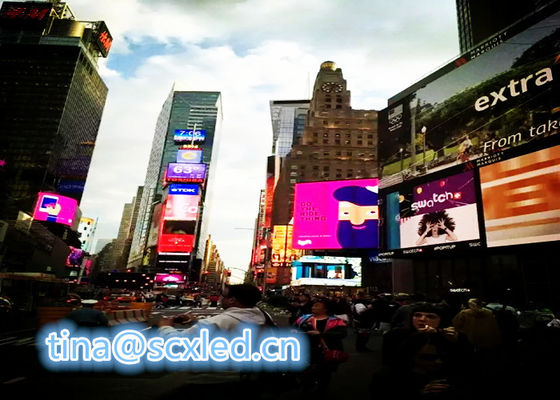 P10 屋外 LED 広告スクリーン 10mm ピクセルピッチ IP65 防水