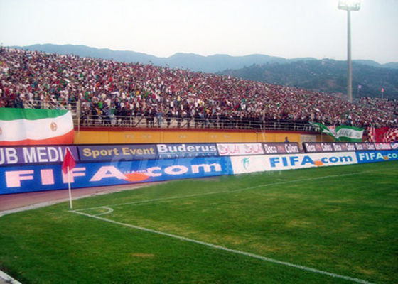 屋外 フルカラー P10 SMD 商業広告 フットボールスタジアム 周辺 LEDディスプレイ画面