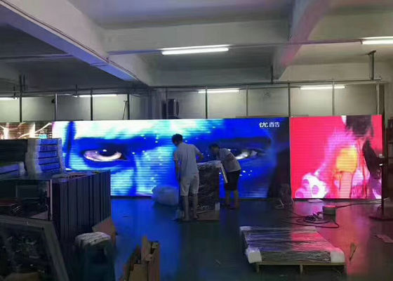 お買い得 パーソナライズされたP3 室内フルカラーLEDディスプレイ LEDレンタルスクリーン 2500 Nits オンライン