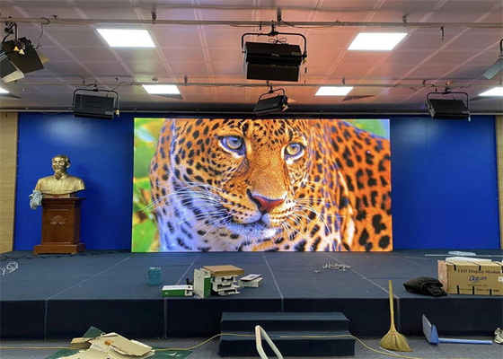 室内P6LEDディスプレイ 鉄鋼キャビネット LEDパネル 4k高解像度LED画面