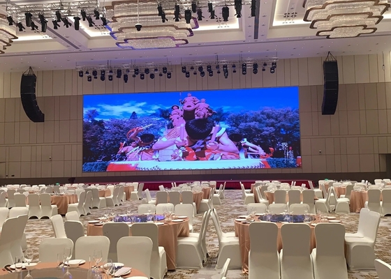 ダイカストアルミニウムスクリーン 屋外防水LEDディスプレイ 320*160MM P4 室内LED映画スクリーン