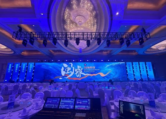 工場価格 多様な高画質LEDスクリーン 会議室,教会,結婚式用 COB P125