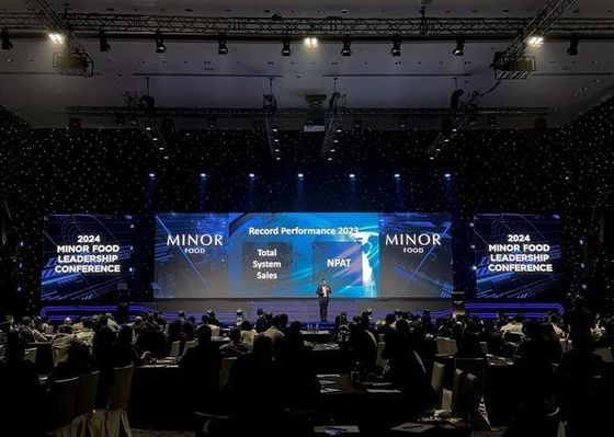 モールレンタル スクリーン 懸垂 LEDステージ 背景 COB P2 HD 128*64 解像度