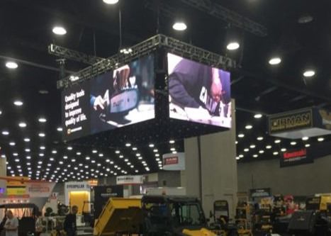 ダイカストアルミニウムキャビネット防水COB P0.9スタジアムLEDディスプレイ超高精細40*20解像度