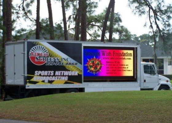 P6 屋外モバイル LED スクリーン IP65 防水 5000cd/㎡ 輝度