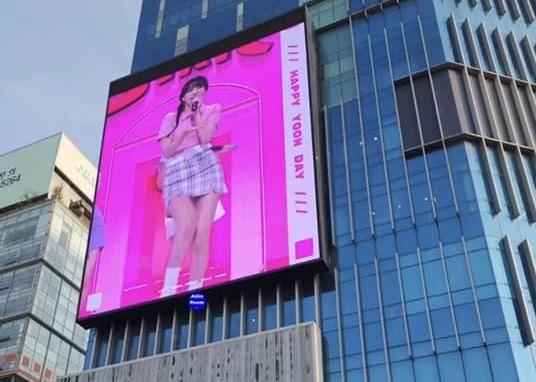 レンタル レンタル 鋳型アルミキャビネット 吊り付きLEDディスプレイライト アルミキャビネット 3840HZ HD P1.56 1R1G1B