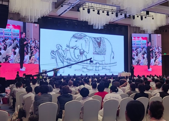 IP65 防水レベル スタジアム LED ディスプレイ
