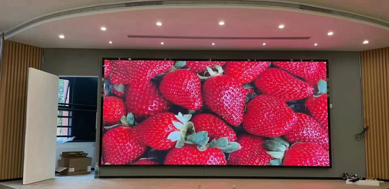 P2 小ピクセルピッチLEDディスプレイ 室内フルカラー柔軟LEDディスプレイ RGB画面,640x640mmキャビネット,1300ニット明るさ