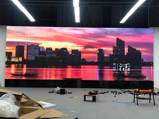 P2.5 大型室内HDフルカラーLEDディスプレイ レンタ 2500nits 160000/sqmの明るさ