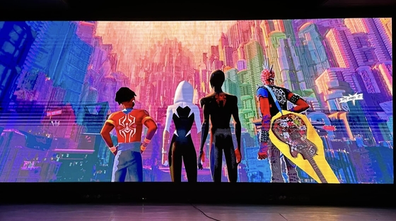 広告スクリーン 鋳造型 アルミキャビネット P4.81 室内 フルカラー LEDディスプレイ 広い視角 2-3年保証