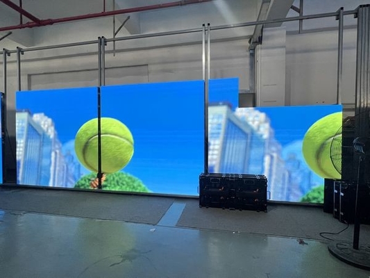 イベントステージ 背景 500*1000mm P3.91 LEDビデオディスプレイ 1000cd/m2 明るさとR 625-630nm LEDパラメータ