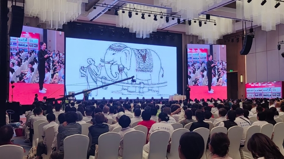 寿命100000時間 エピスター 屋外 フルカラー LED 型アルミディスプレイ 720Hz 画面リフレッシュ周波数 3
