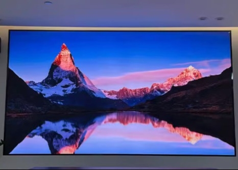フルカラーLED Billboard P8 屋外スクリーン IP65 超透明鉄キャビネット素材