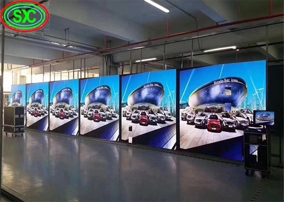 高解像度 デジタル・インドア・LED・ビデオ・ウォール P3 高明るさ 全色