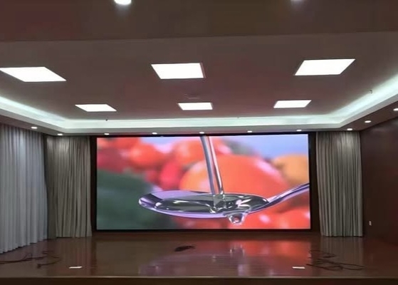 SMD3535 型鋳造箱/レンタル LED ディスプレイ P3.91 屋外 高明るさ 防水 500*1000mm 大画面