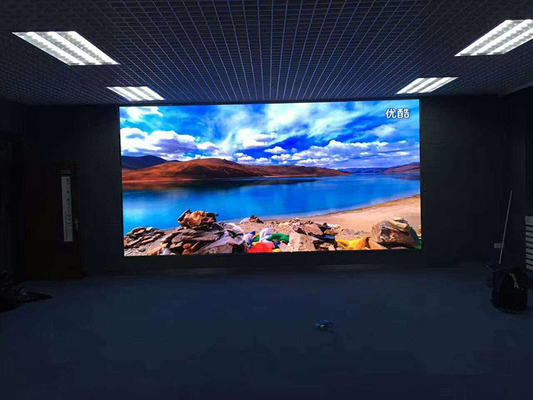 256x128モジュールによって3840Hzは大いにKinglightの黒SMD2020 512x512mmのパネルのレンタルp4屋内導かれた段階スクリーンが新たになる