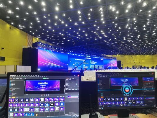 ステージ LED スクリーン 高解像度と明るさを提供し,モジュール式設計で,屋外イベントの際の設置と輸送