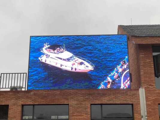 屋外 p10 フルカラー LED ディスプレイ  KingLight または Nationstar LED ランプを装備して,恒常的な明るさと長寿を外で