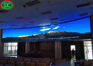 巨大なビデオ壁LEDパネル画面 P2 P3.91 室内広告 カーブドボックス 室内フルカラーLEDディスプレイ