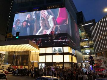 プロのSMDフルカラーLED 鋳型アルミスクリーン 40000点/平方メートル鉄のキャビネット