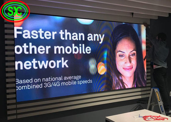 耐久性のある室内フルカラーLEDディスプレイ P2.5 P3 P4 舞台用 背景室内LEDディスプレイ