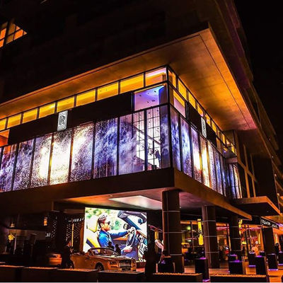 P3.91-7.82 透明 LED ガラス壁ディスプレイ 5000cd/m² 160° 視野角