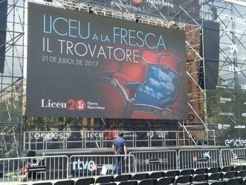 P8 スポーツやイベント用の高明るさの屋外フルカラーLEDレンタルスクリーン
