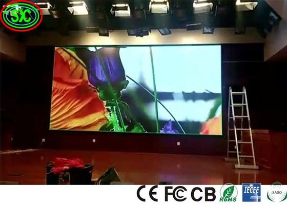 大型柔軟 111111 ピクセル/M2 1300 明るさ/M2 P3 室内フルカラーLEDディスプレイ