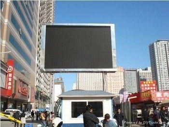P8 屋外 フルカラー 防水 15625dots/Sqm 320*160 高明るさ LED 掲示板
