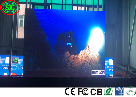 IP43 250W/M2 無縫のGOB LEDディスプレイ P1.9 P2 P2.5 IECEE広告LEDスクリーン