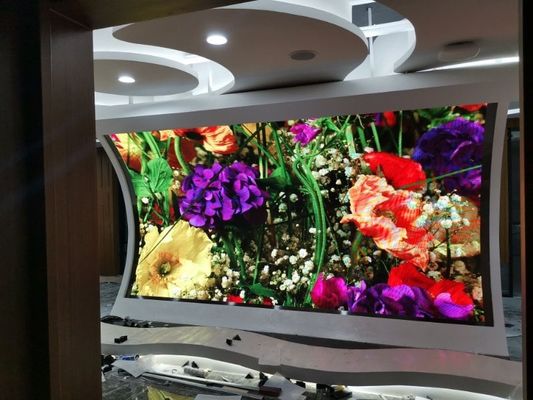 曲げられたP4.81 6500cdの明るさの段階LEDは500mm*500mmのキャビネット1R1G1B、3840hzをリフレッシュ レート、Novastarのcontorlを選別する