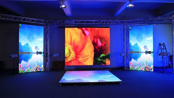 P4 広告やイベント用の高解像度・高周波の室内フルカラーLEDディスプレイ