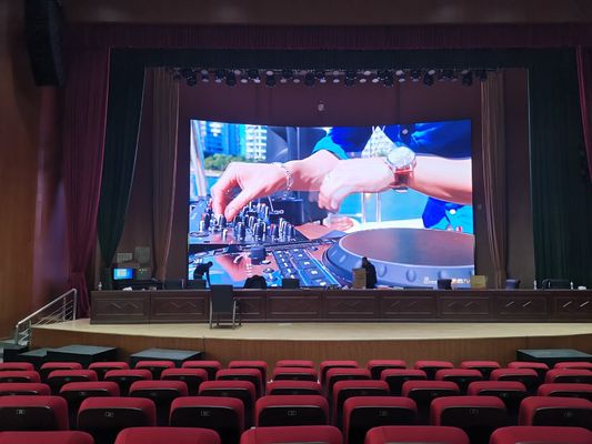 高画質の室内フルカラーLEDディスプレイP4 薄くて軽いデザインのステージ用