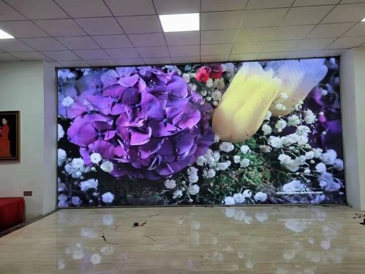 フロントメンテナンス デザイン インダース フルカラー LED ディスプレイ P3.9 ディスプレイと容易なメンテナンス