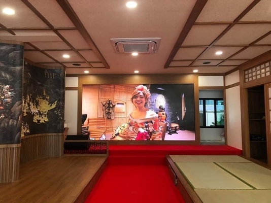 明瞭で安定した画像プレゼンテーション 会議室と広告のための室内フルカラーLEDディスプレイ