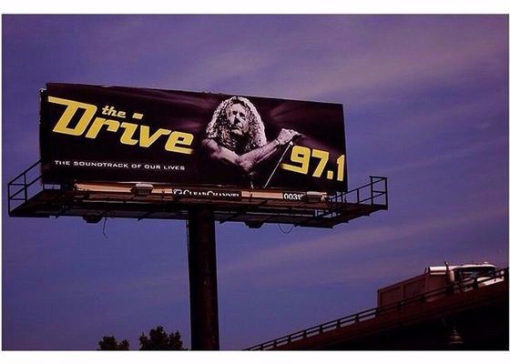 三色のピクセル密度10000dots P10 LEDスクリーンのライト級選手、LEDの伝言板の掲示板IP65