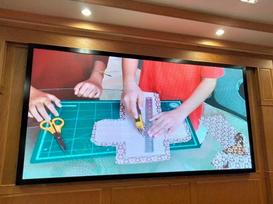 ダイカスト アルミ製スクリーン 広告 大型HDP5 屋内ショッピングモール LEDディスプレイ