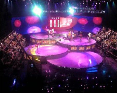 高明るさ P1.25 COB 壁舞台LEDディスプレイ レンタル スリムキャビネット 480mm*480mm 3840HzステージLEDディスプレイ