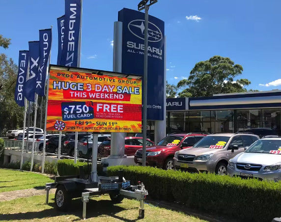 カスタマイズされたRGBステージLEDモニターレンタル 2200nits 256mm X 128mm モジュール サイズ 商業広告 LEDディスプレイ