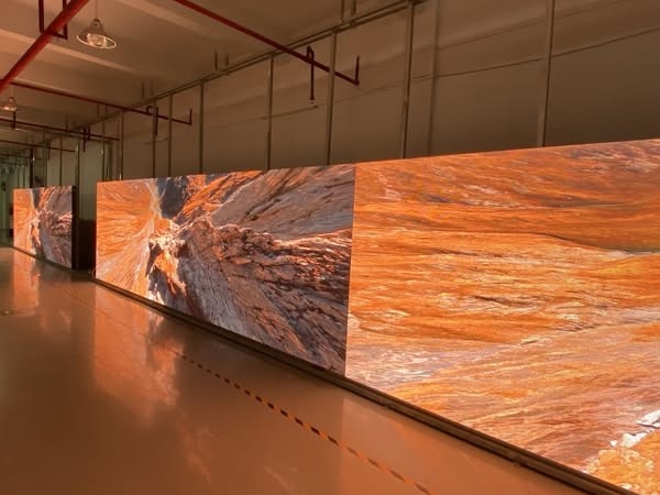 室内 フルカラー P2 HD レンタル LED ディスプレイ 画面 広い視角 ステージ ビデオ 壁