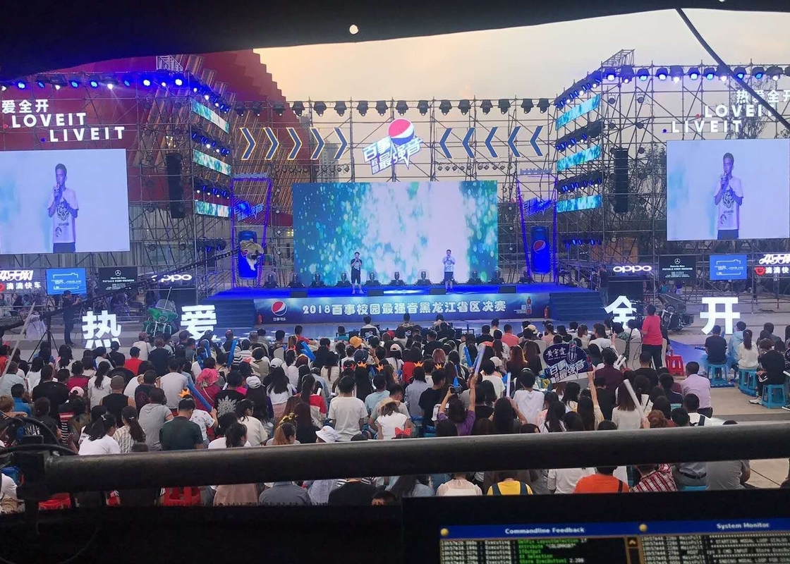 室内レンタ P2 RGB LEDディスプレイ 高解像度 高解像度 柔軟性 遅延なし