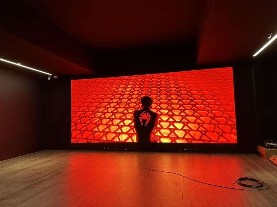 120°/60° ビューアングル 客の要求に応じた LED 広告ディスプレイ