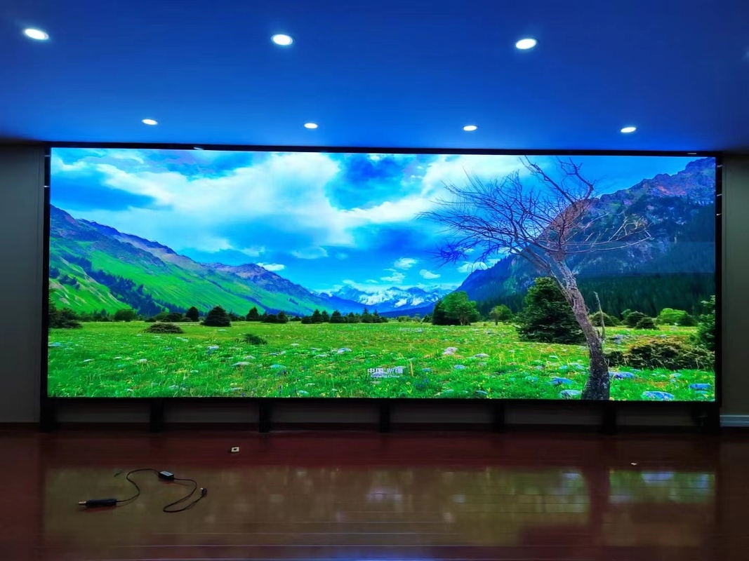 高画質の室内LEDディスプレイ 160000点/m2 密度 128*64点 モジュールの解像度