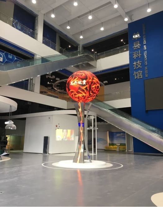 UL認証されたグローブLEDディスプレイ ビデオテキストと画像ディスプレイの究極のソリューション