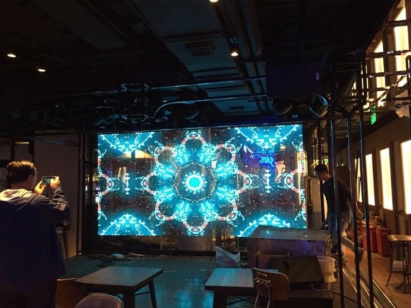 屋外のフル カラーの使用料固定P7.82透明なLEDのスクリーン