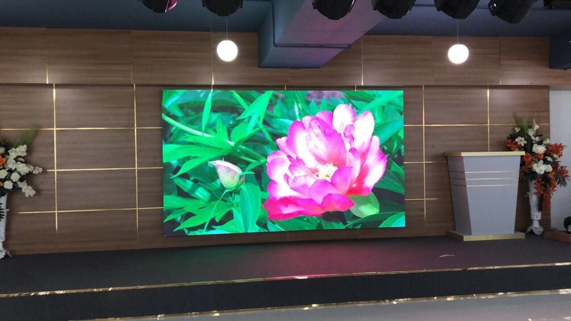 3840Hzによっては大いにフル カラーKinglightの黒SMD1515が導いたパネル480x480mmのP2.5屋内導かれたスクリーンを新たになる