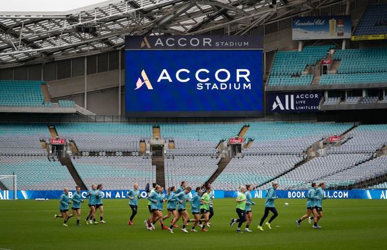 屋外の固定取付けSMD P10 960x960mm広告LEDスクリーンLEDの壁のLED表示大きいスクリーンをLED表示